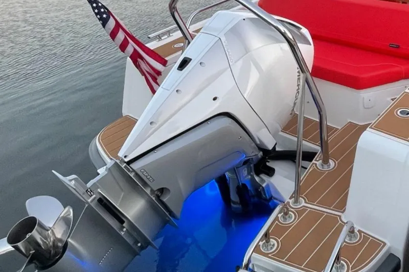 Slide: The Image of Nimbus T8 - Helm Station - 7