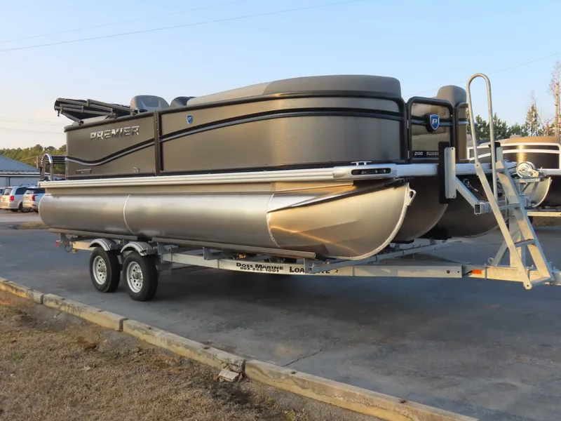 Slide: The Image of Premier Sunscape 200 RF XLC (25 PTX) 2026 - 3