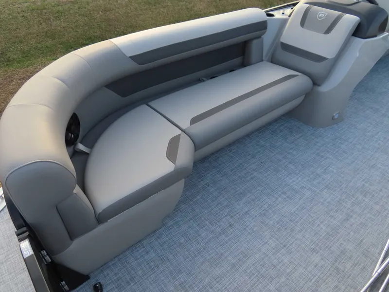 Slide: The Image of Premier Sunscape 200 RF XLC (25 PTX) 2026 - 4