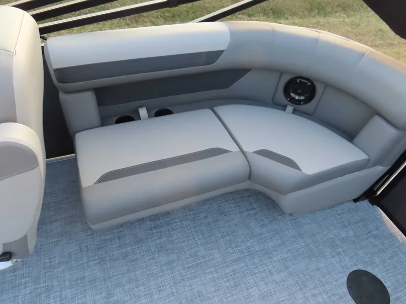 Slide: The Image of Premier Sunscape 200 RF XLC (25 PTX) 2026 - 7