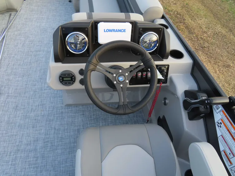 Slide: The Image of Premier Sunscape 200 RF XLC (25 PTX) 2026 - 9