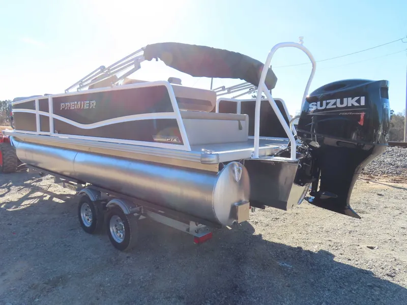 Slide: The Image of Premier Sunscape 220 RL (25 PTX) 2026 - 3