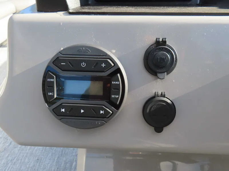 Slide: The Image of Premier Sunscape 200 RL (25 PTX) 2026 - 18