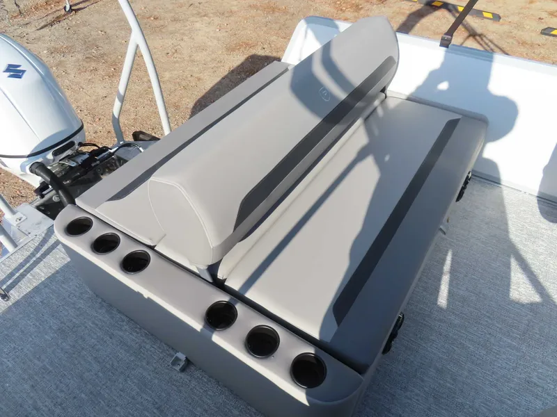 Slide: The Image of Premier Sunscape 200 RL (25 PTX) 2026 - 24