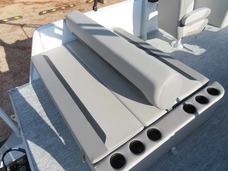 Slide: The Image of Premier Sunscape 200 RL (25 PTX) 2026 - 26