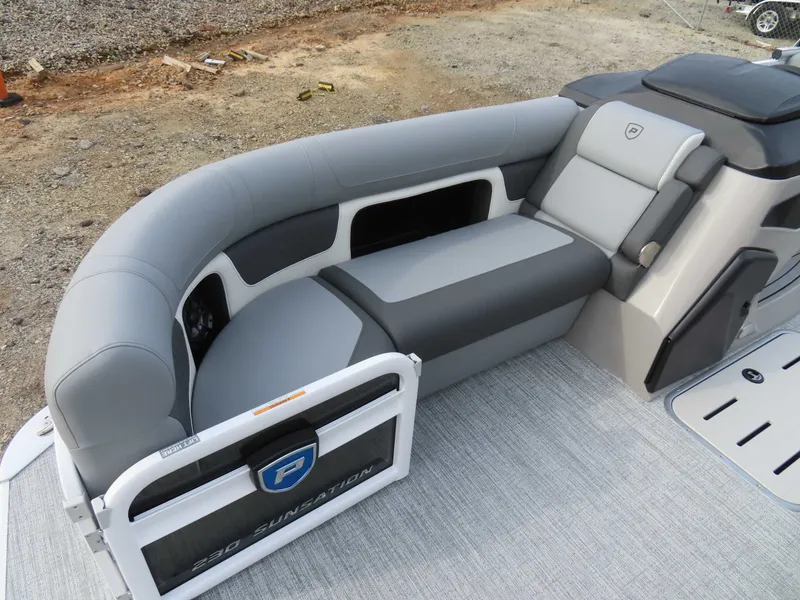 Slide: The Image of Premier Solaris 230 RF (28 PTX) 2026 - 11