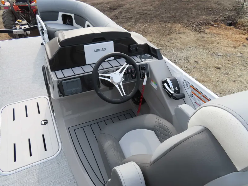 Slide: The Image of Premier Solaris 230 RF (28 PTX) 2026 - 16