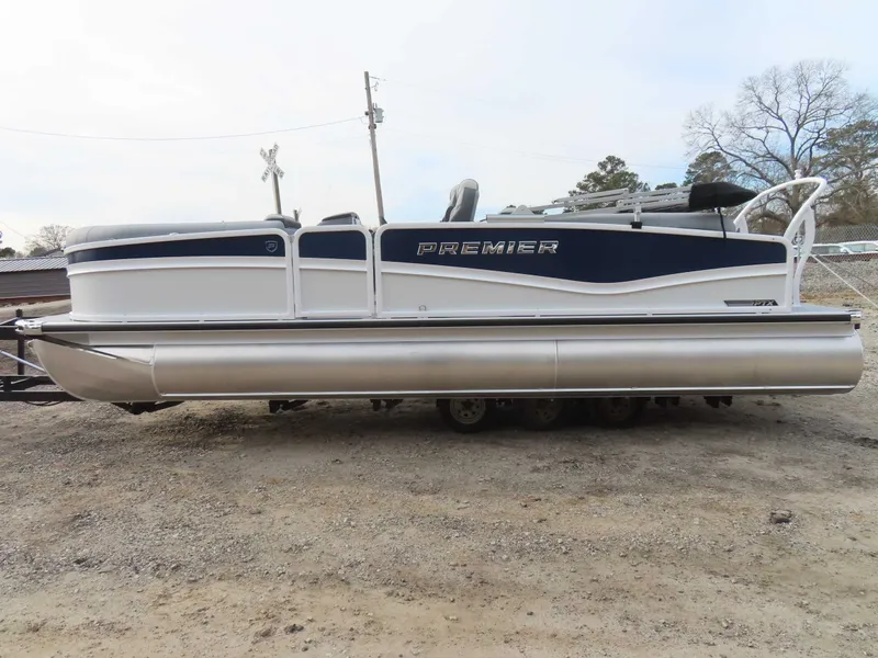 Slide: The Image of Premier Solaris 230 RF (28 PTX) 2026 - 6