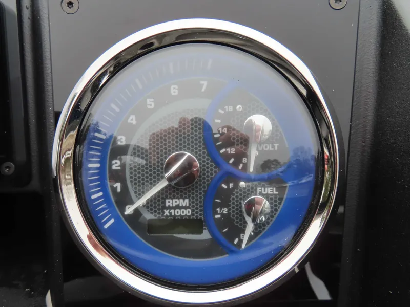 Slide: The Image of Premier Sunscape 220 RF (25 PTX) 2026 - 9