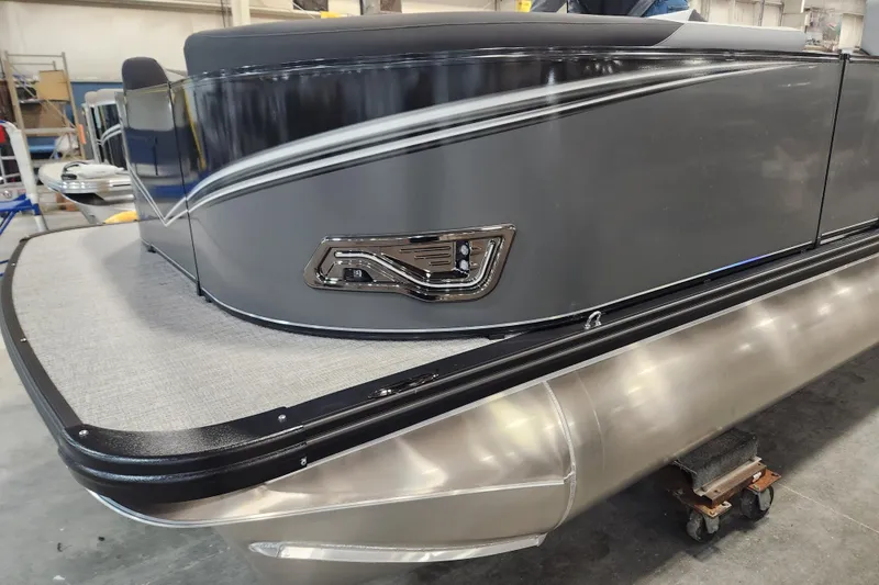 Slide: The Image of 2026 Tahoe Pontoon 23 LTZ Quad Lounge, Platinum Edition, sleek design with metallic finish. - 7