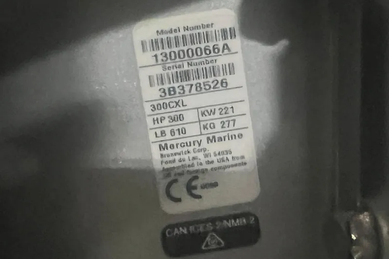 Slide: The Image of Label on 2023 Boston Whaler 280 Vantage, showing model and serial numbers. - 53