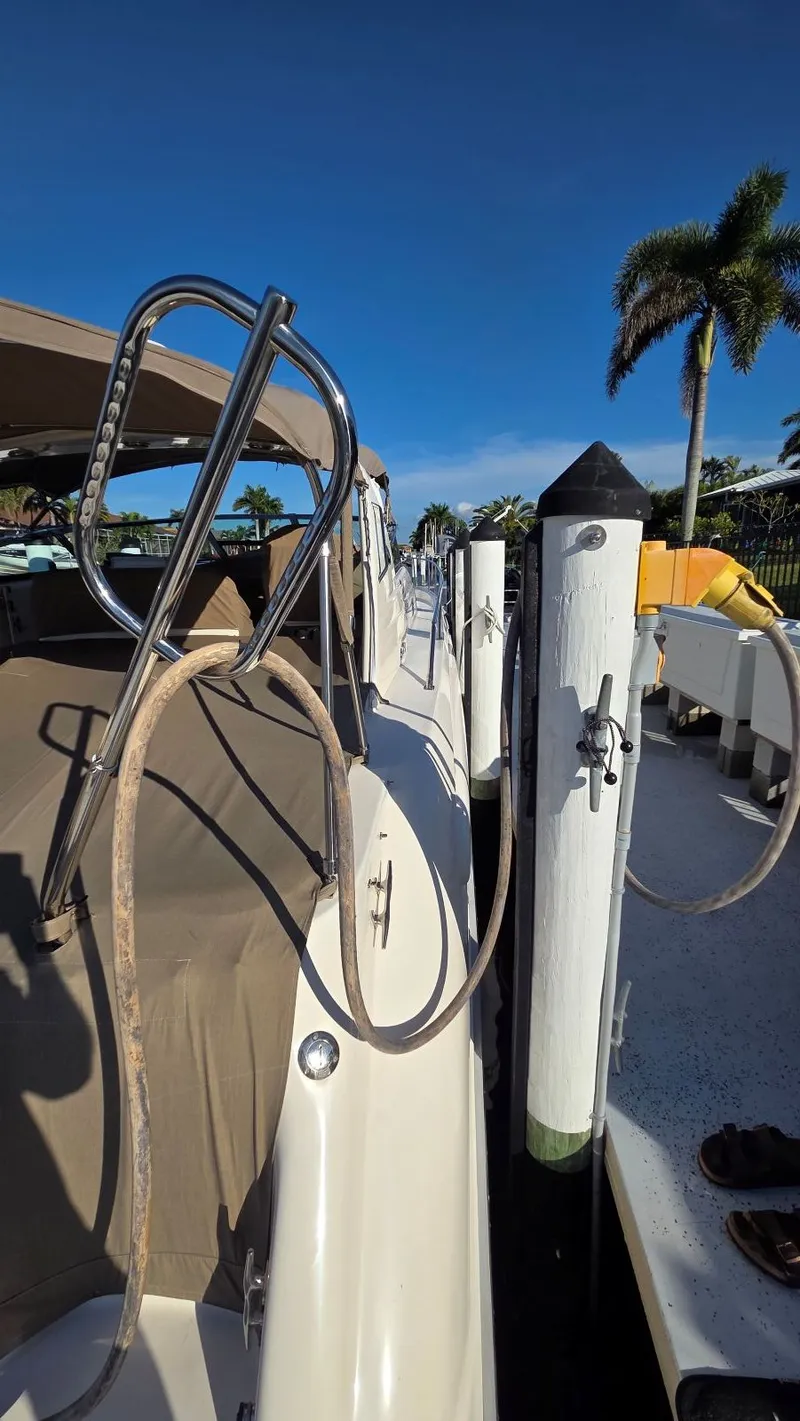 Slide: The Image of Sea Ray 450 Sundancer 1996 - 12