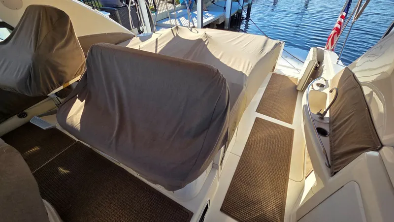 Slide: The Image of Sea Ray 450 Sundancer 1996 - 14