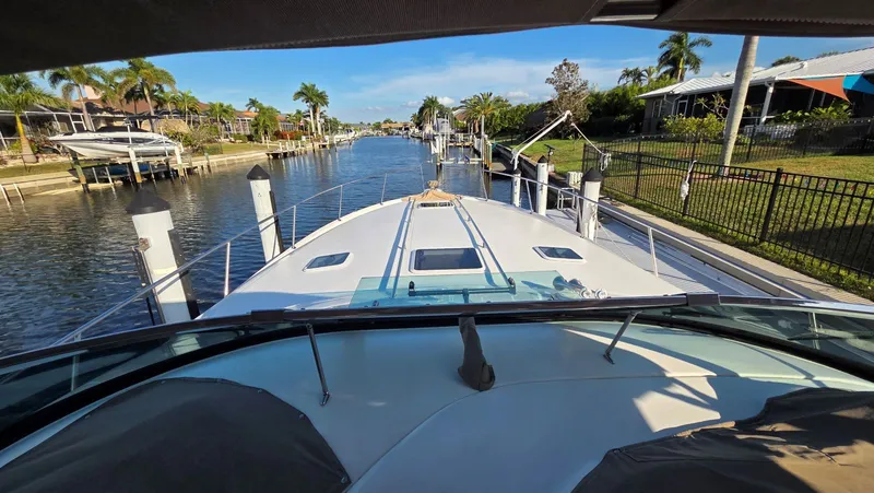 Slide: The Image of Sea Ray 450 Sundancer 1996 - 25