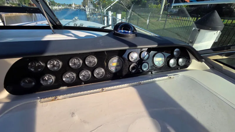 Slide: The Image of Sea Ray 450 Sundancer 1996 - 40