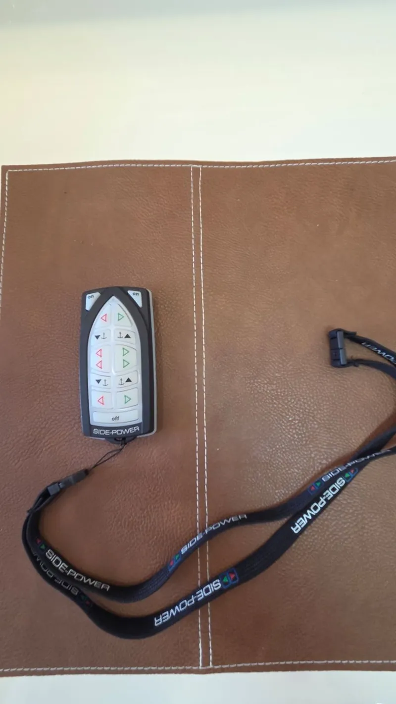 Slide: The Image of Sea Ray 450 Sundancer 1996 - 59