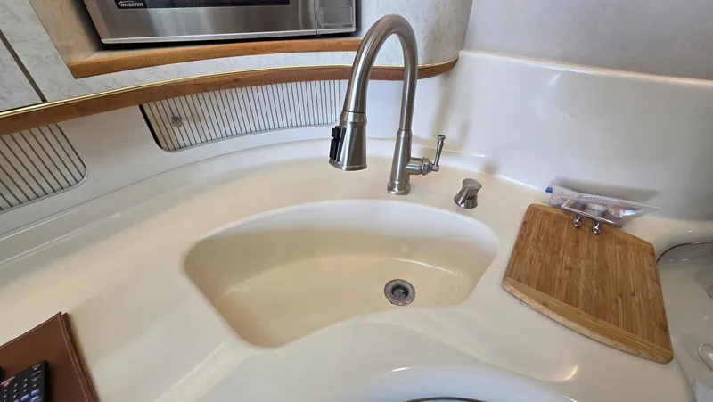 Slide: The Image of Sea Ray 450 Sundancer 1996 - 61