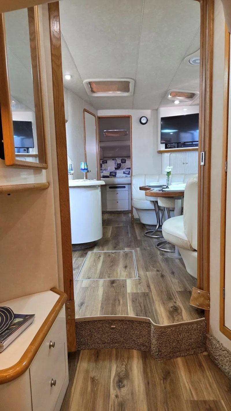 Slide: The Image of Sea Ray 450 Sundancer 1996 - 67