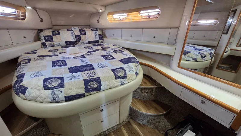 Slide: The Image of Sea Ray 450 Sundancer 1996 - 70