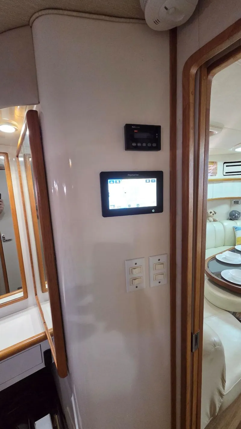 Slide: The Image of Sea Ray 450 Sundancer 1996 - 72