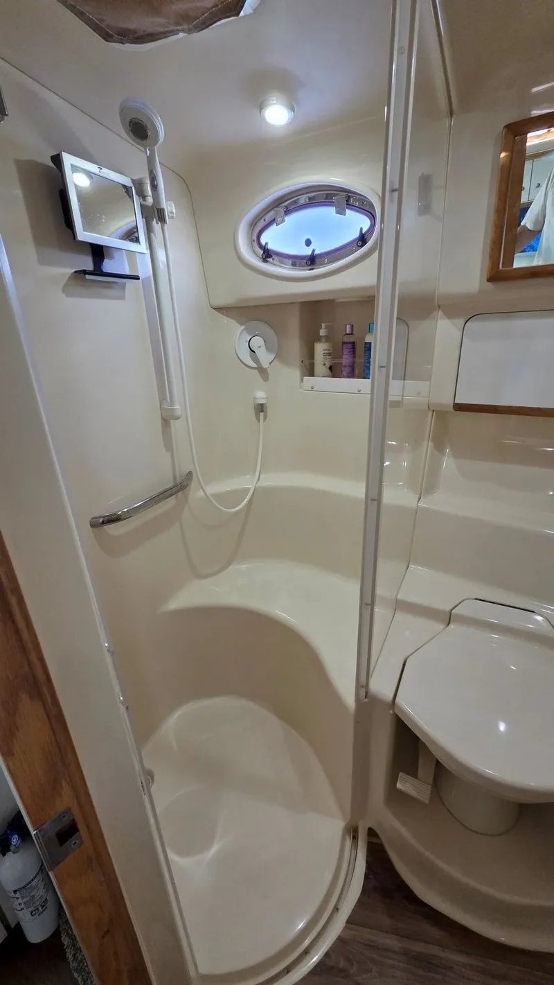 Slide: The Image of Sea Ray 450 Sundancer 1996 - 79