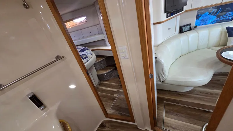 Slide: The Image of Sea Ray 450 Sundancer 1996 - 80