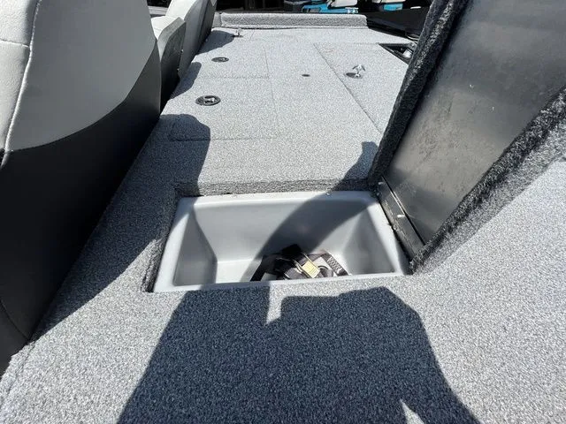 Slide: The Image of Tracker Pro Team™ 195 TXW 40th Anniversary Edition 2018 - 7