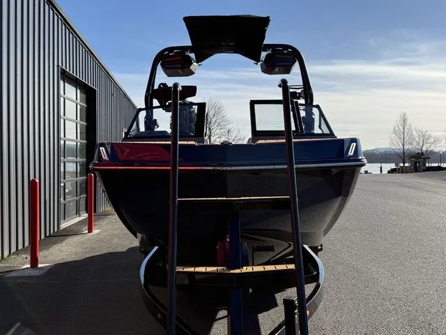 Slide: The Image of Nautique Super Air Nautique GS24 2026 - 4