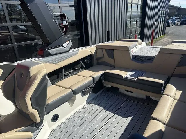Slide: The Image of Nautique Super Air Nautique S23 2026 - 10