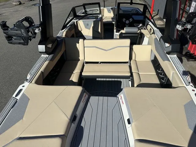 Slide: The Image of Nautique Super Air Nautique S23 2026 - 13