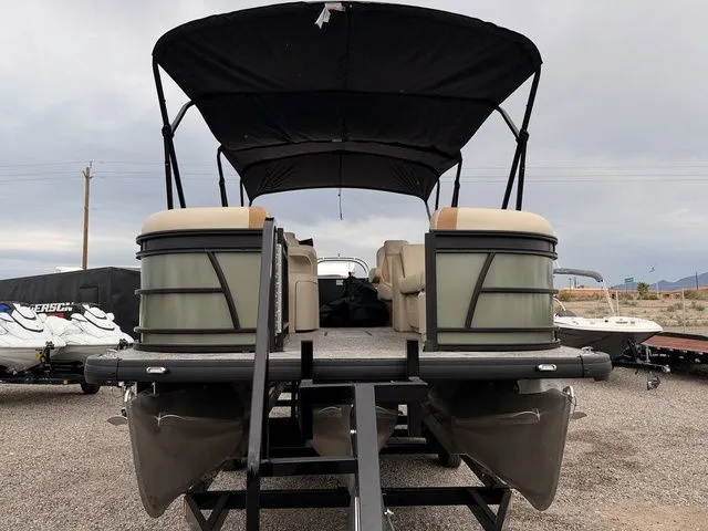 Slide: The Image of Godfrey Sweetwater 2286 SB 27" Impact Center Tube Package 2026 - 2