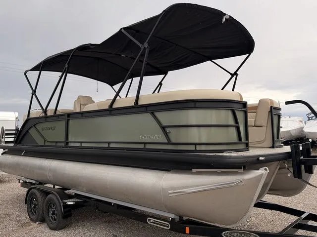 Slide: The Image of Godfrey Sweetwater 2286 SB 27" Impact Center Tube Package 2026 - 3