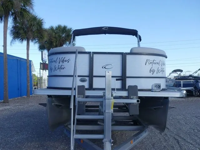 Slide: The Image of Crest Classic DLX 220 L CPT 2024 - 2