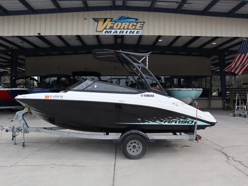 The Image of Yamaha AR190 2023 - 1