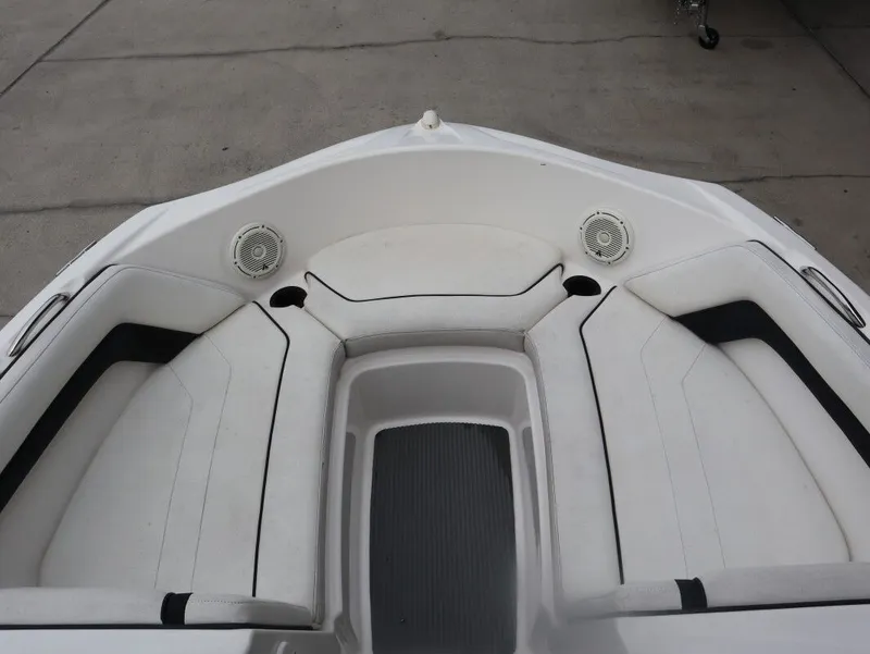 Slide: The Image of Yamaha SX190 2015 - 18