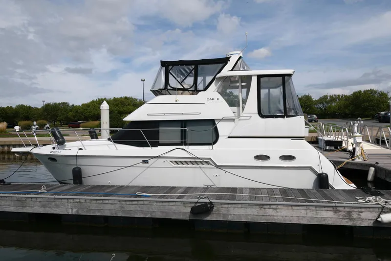 The Image of 2000 Carver 356 Aft Cabin Motor Yacht docked. - 1