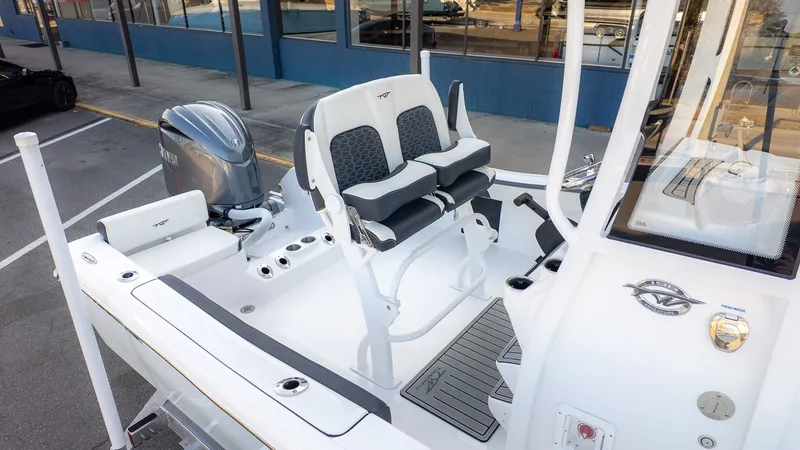 Slide: The Image of Tidewater 198 CC Adventure 2026 - 15