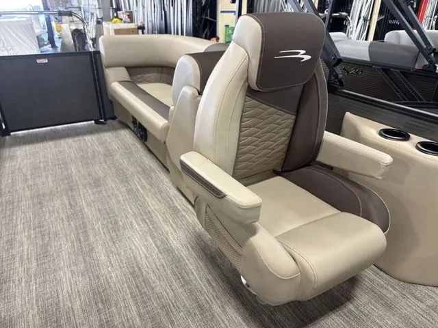 Slide: The Image of Bennington 22 S STERN RADIUS - QUAD BENCH 2026 - 6