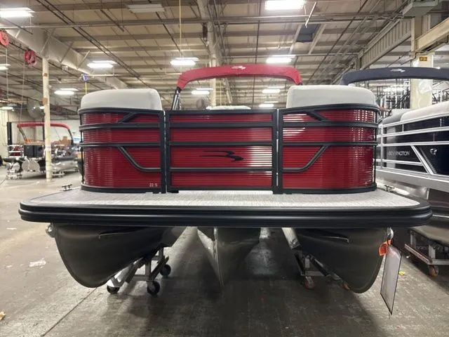 Slide: The Image of Bennington 22 S STERN RADIUS - QUAD BENCH - S-ONE - SPS 2026 - 3