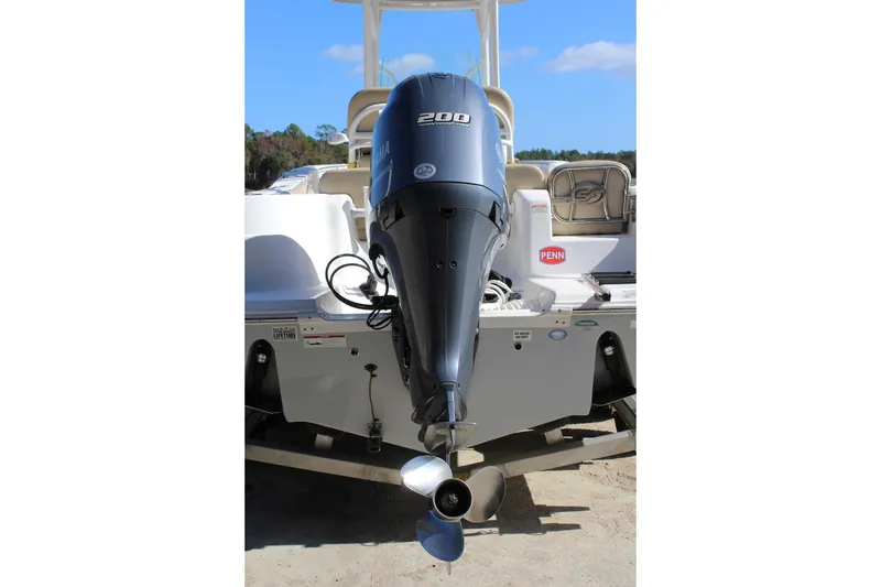 Slide: The Image of 2018 Sea Fox 226 Commander boat with Yamaha 200 outboard motor. - 19