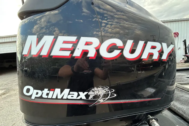 Slide: The Image of 2014 Bass Tracker PRO TEAM 175 TXW boat with Mercury engine on trailer. - 5