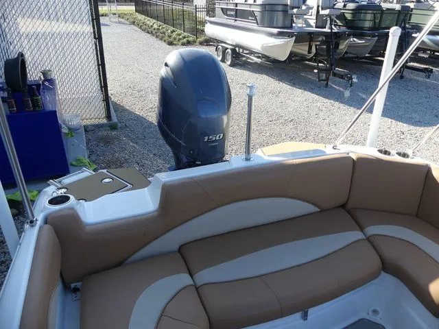 Slide: The Image of NauticStar 203 SC 2023 - 19