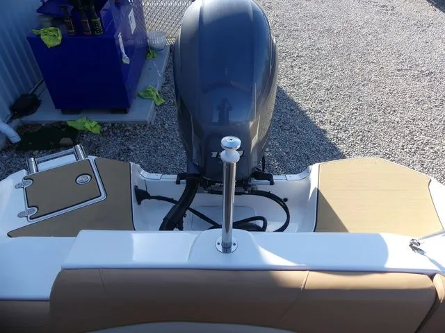 Slide: The Image of NauticStar 203 SC 2023 - 21