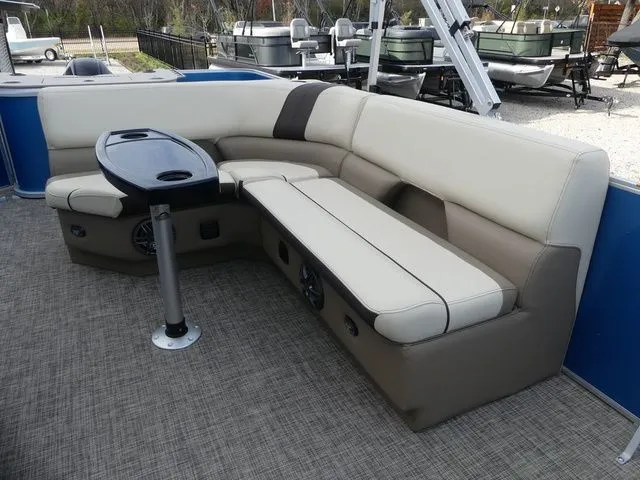 Slide: The Image of SunCatcher Select 20F 2026 - 17