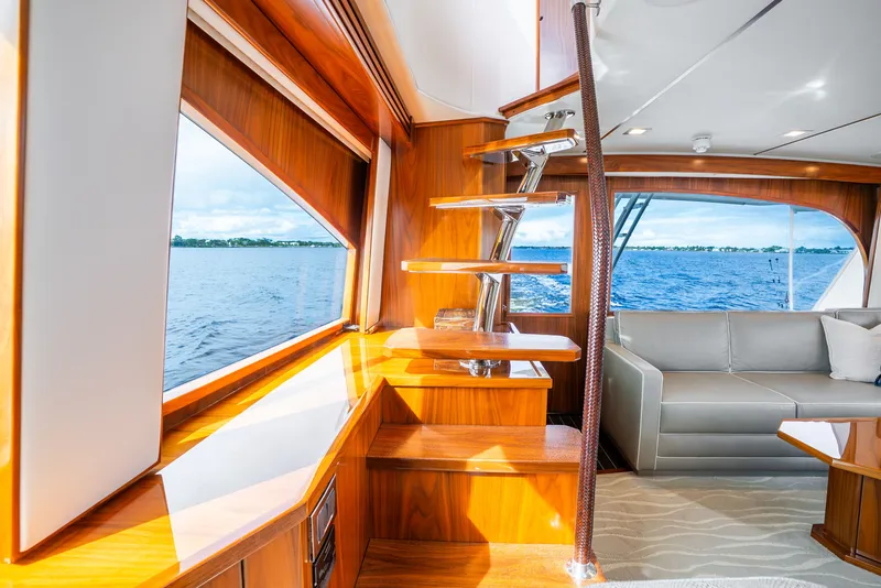 Slide: The Image of Interior Staircase to Flybridge - 38