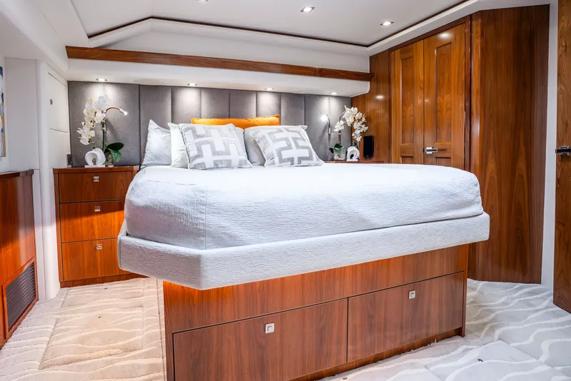 Slide: The Image of Master Stateroom - 41