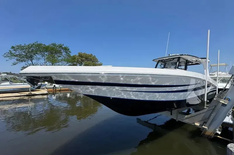 Slide: The Image of 2025 Fountain Powerboats 38 SCX 40 - 40