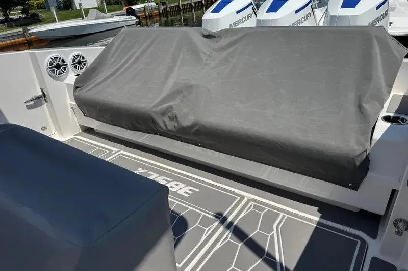 Slide: The Image of 2025 Fountain Powerboats 38 SCX 44 - 44