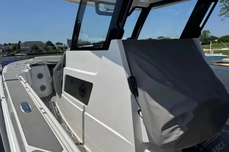 Slide: The Image of 2025 Fountain Powerboats 38 SCX 45 - 45