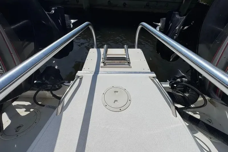 Slide: The Image of 2000 World Cat 246 DC 13 - 13